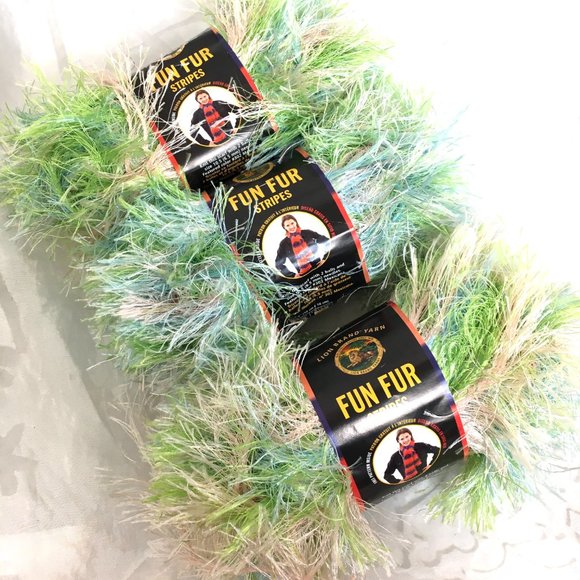 South Beach Eyelash Yarn Fun Fur Lion Brand Yarn Bundle of 3 - Picture 2 of 6
